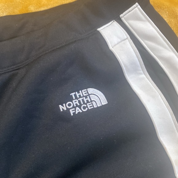 Men’s SET North Face Takeback Track Jacket & Pants set. - Picture 6 of 10